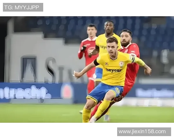 汉堡队努力再现辉煌,德乙升级之争激烈激烈 汉堡队努力再现辉煌,德乙升级之争激烈激烈