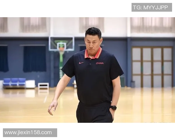 疫情防控下的CBA赛场_李楠带队无须下团没精力进入战硷强度后劲减退