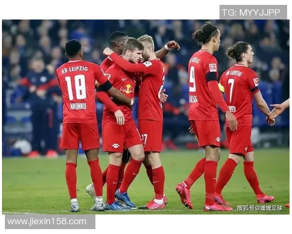 莱比锡红牛客场战平法兰克福，积分榜惊险局势待定